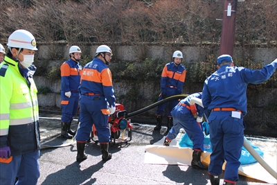 消防団との連携火災対応訓練