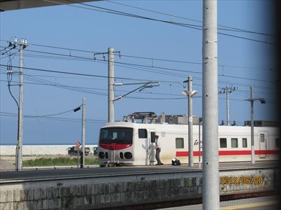 富岡駅の風景