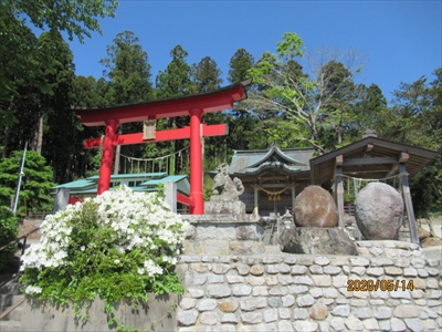 麓山神社