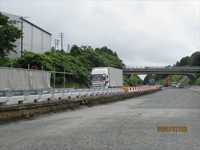 >常磐自動車道4車線化工事